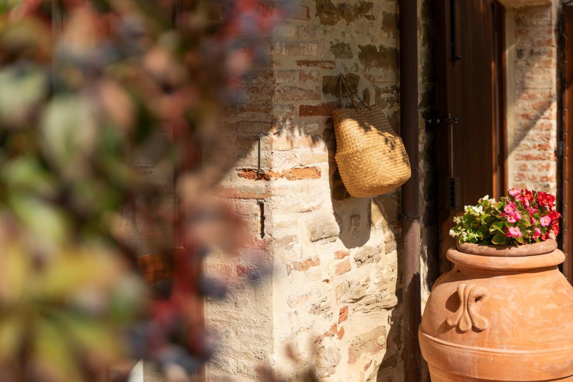 Agriturismo I Gelsi Di Santa Cristina 구비오 외부 사진