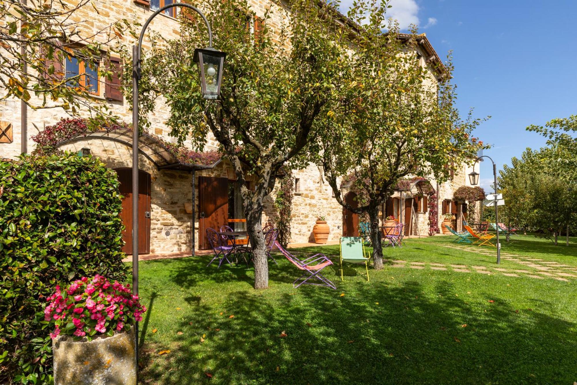 Agriturismo I Gelsi Di Santa Cristina 구비오 외부 사진