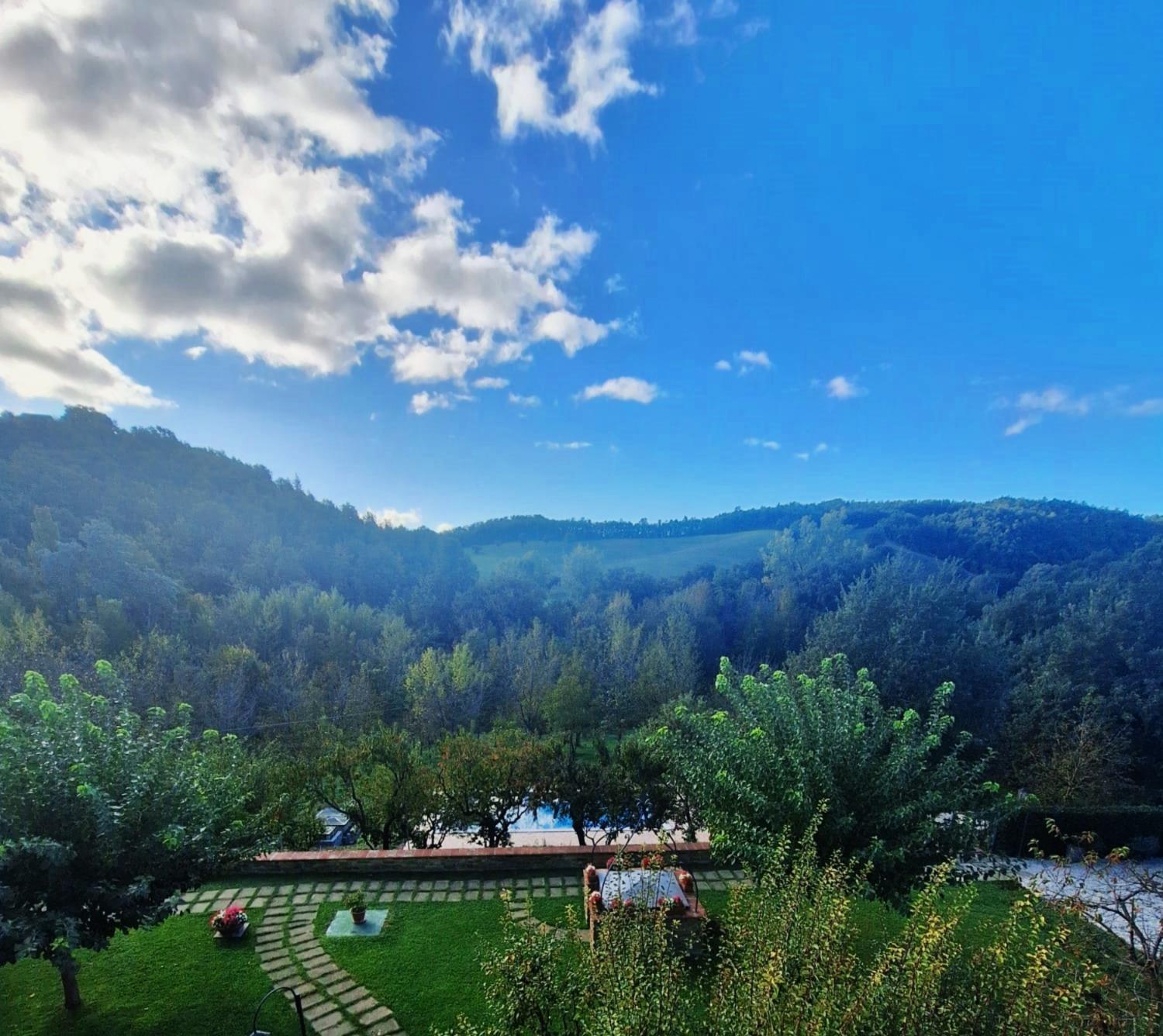 Agriturismo I Gelsi Di Santa Cristina 구비오 외부 사진